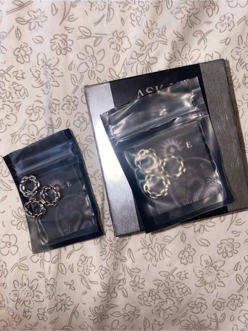 Ask & Embla Seize Ring Stacks